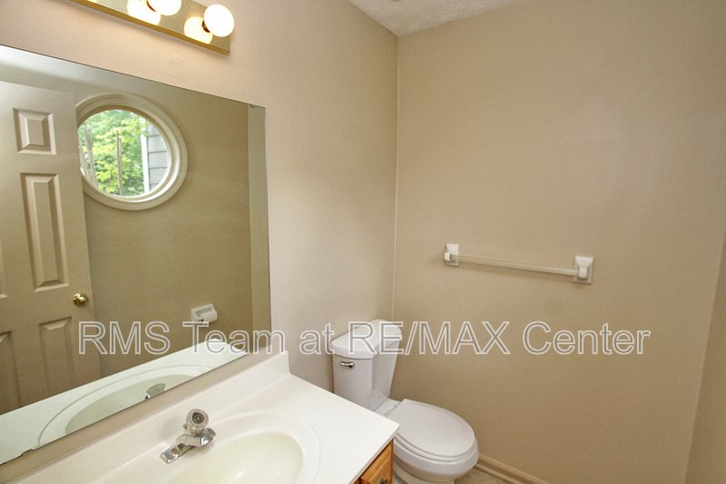 Great Schools, Great Location! property image
