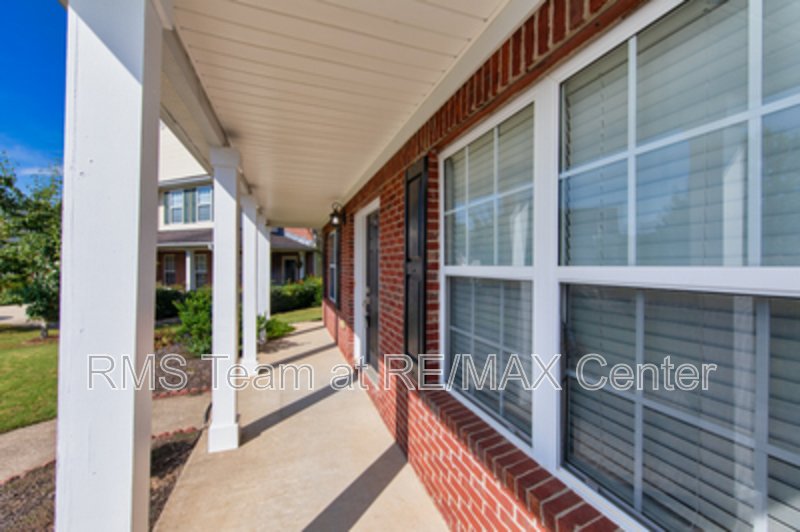 Close to I-85, I-985 & Mall of GA property image