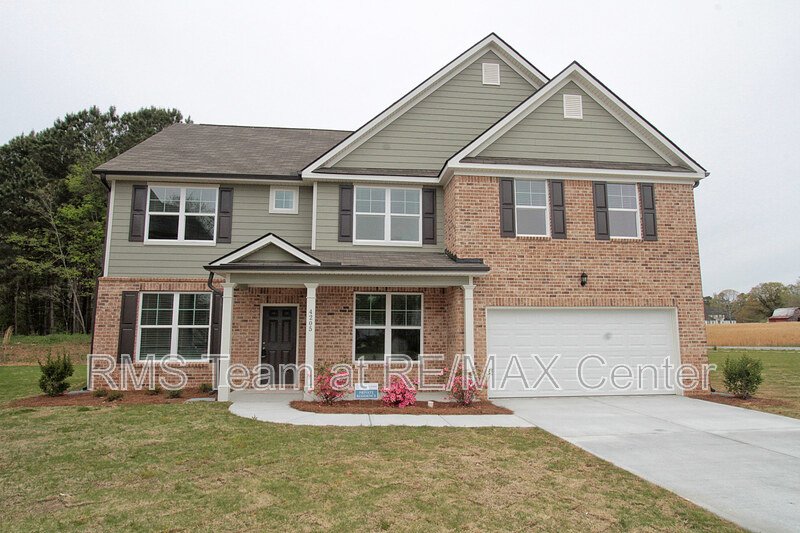 5 BR/3 BA 2-Story Traditional in Loganville! property image