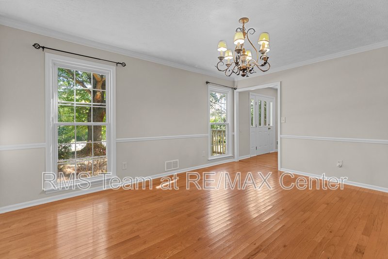 Peachtree Ridge School District & Convenient to Shopping /Restaurants! property image