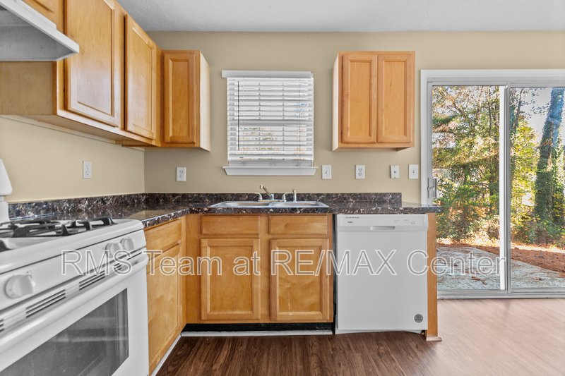 Great 4 Bedroom in Springlake Cove property image