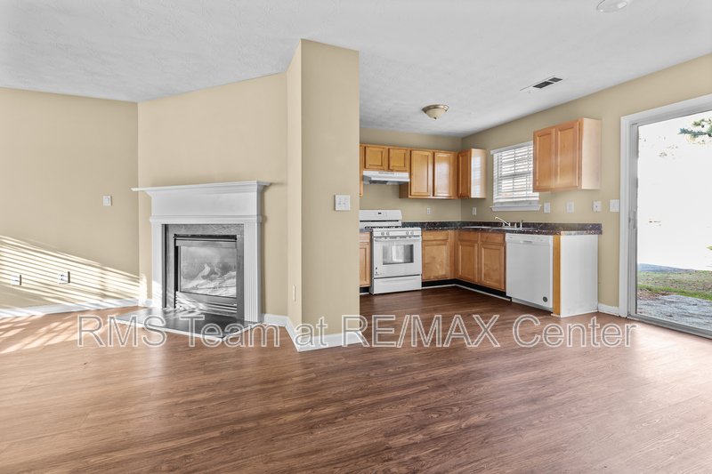 Great 4 Bedroom in Springlake Cove property image