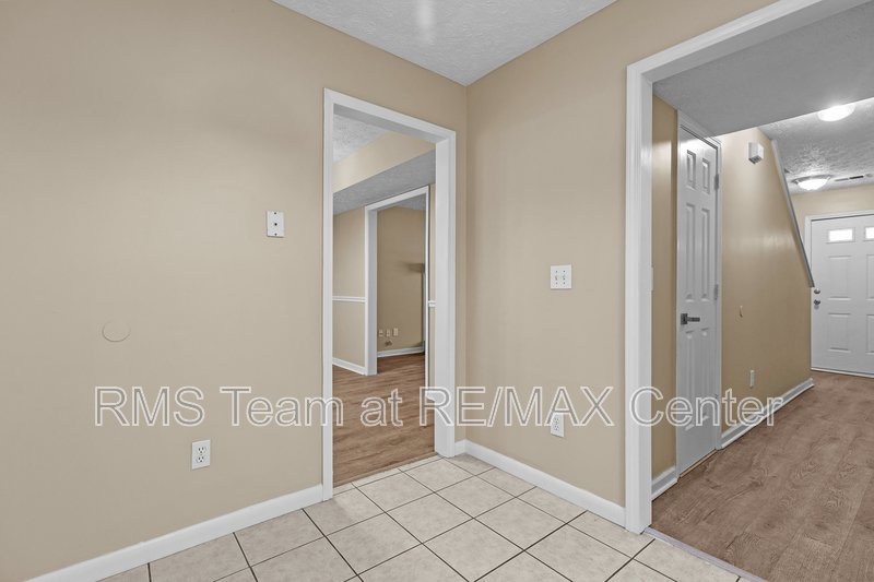 Charming 3 Bedroom, 2.5 Bathroom Home property image