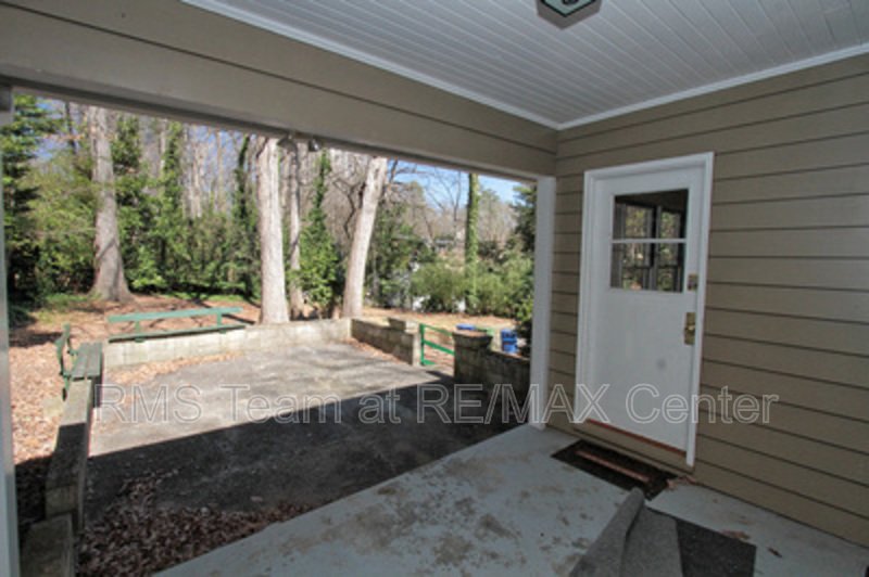 Updated 3BR/2BA Ranch in Buckhead! property image