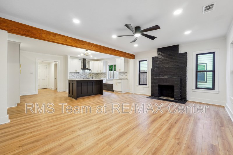 Beautifully Renovated 3-Bedroom Bungalow property image