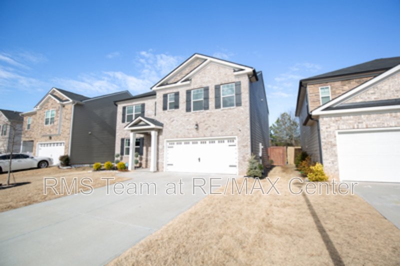 5 Bedroom in Dacula! property image