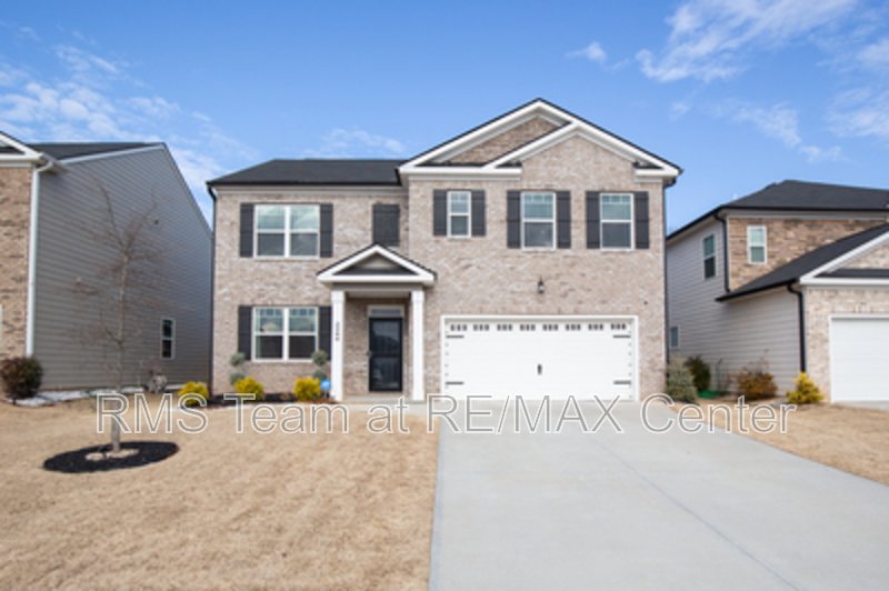 5 Bedroom in Dacula! property image