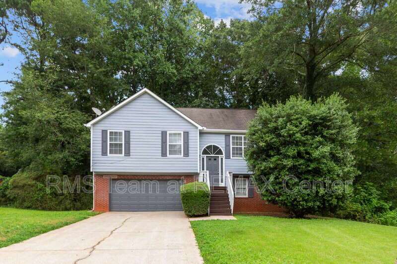 4 Bedroom Rental – 2262 Cobb Creek Dr, Decatur, GA, 30032